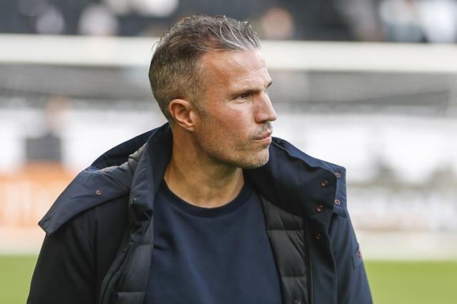 1760969990126052993.jpg 范佩西.jpg